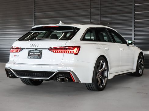 New 2025 Audi RS 6 performance image 16
