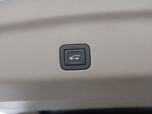 Used 2026 GMC Yukon Denali w/ Denali Reserve Package AWD/4WD image 25