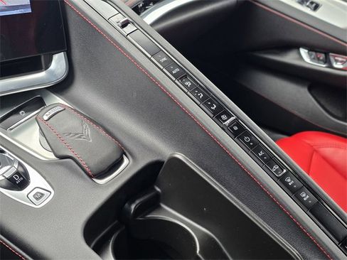 Used 2020 Chevrolet Corvette Stingray Coupe w/ Chrome Exterior Badge Package image 14