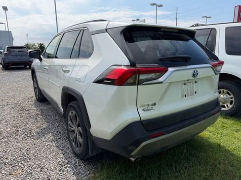 Used 2022 Toyota RAV4 Limited w/ Limited Grade Weather Package AWD/4WD image 4