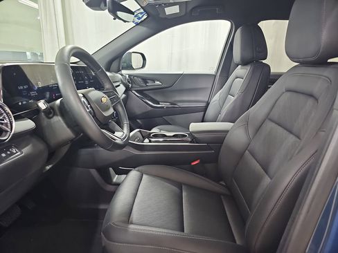 Used 2025 Chevrolet Equinox LT w/ Convenience Package II AWD/4WD image 19