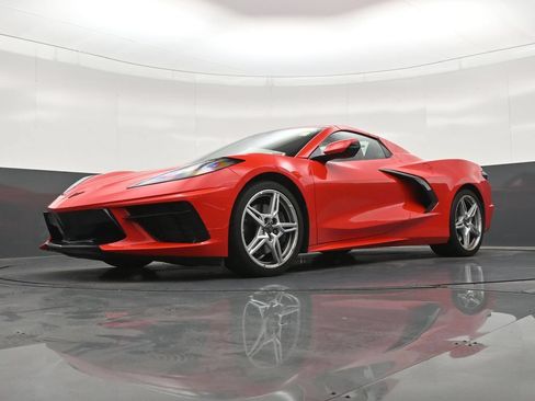 Used 2024 Chevrolet Corvette Stingray Convertible w/ Z51 Performance Package RWD image 24