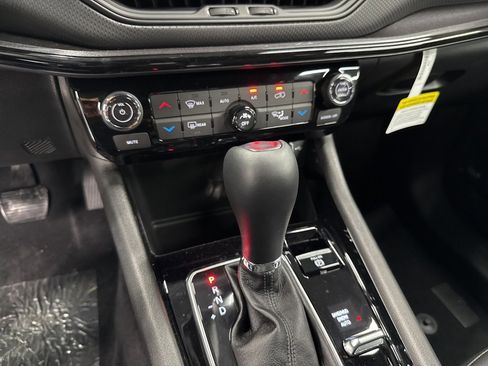 New 2025 Jeep Compass Limited w/ Sun & Sound Group image 26