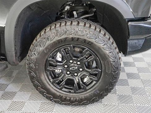 New 2026 Chevrolet Silverado 1500 ZR2 w/ Dark Appearance Package image 11