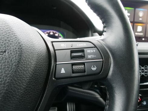 Used 2023 Honda Accord Sport image 23