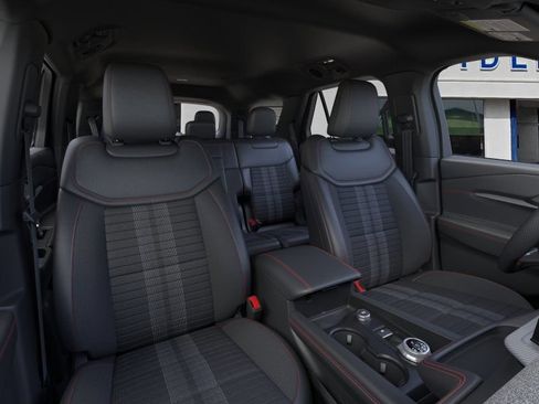 New 2026 Ford Explorer ST-Line w/ ST-Line Street Pack AWD/4WD image 10