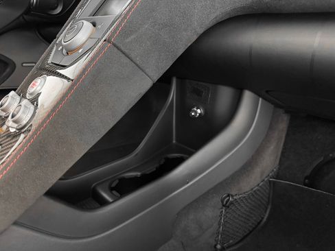 Used 2015 McLaren 650S Spider image 29