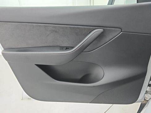 Used 2022 Tesla Model Y Performance AWD/4WD image 26