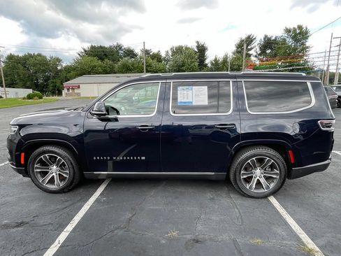 Used 2022 Jeep Grand Wagoneer Series I AWD/4WD image 9