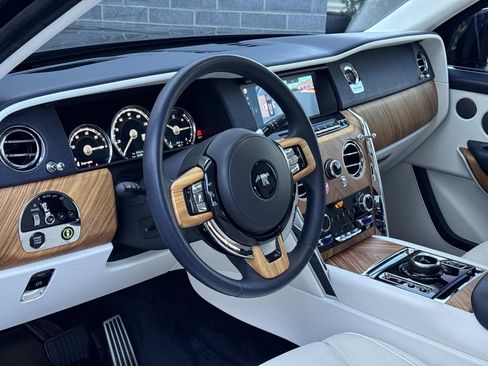 Used 2021 Rolls-Royce Cullinan AWD/4WD image 20