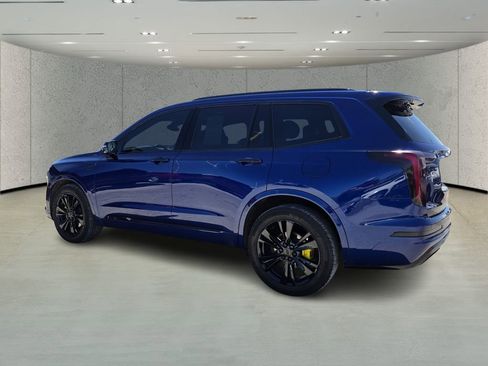 Used 2024 Cadillac XT6 Premium Luxury w/ LPO, Floor Liner Package image 5