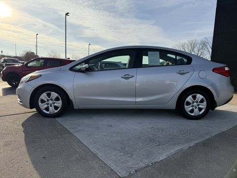 Used 2015 Kia Forte LX image 10
