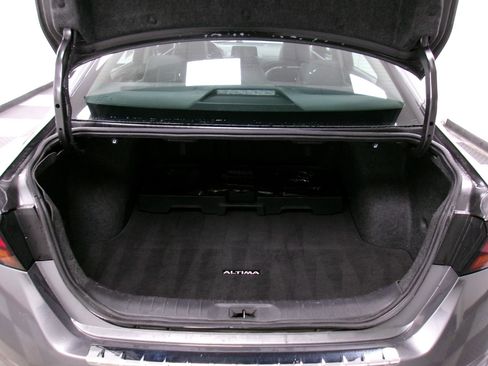 Used 2021 Nissan Altima 2.0 SR image 12