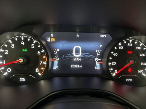 Used 2022 Jeep Compass Limited image 39