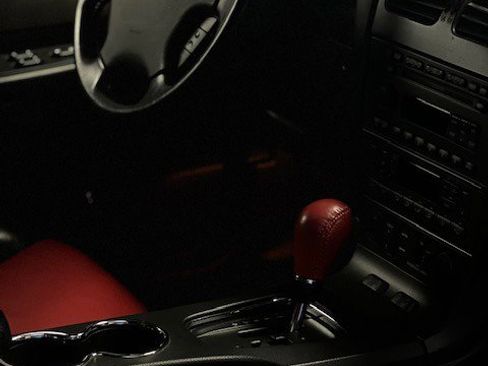 Used 2005 Ford Thunderbird RWD image 25