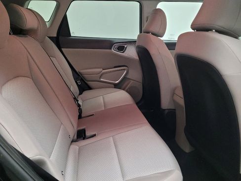 Used 2023 Kia Soul LX w/ LX Technology Package image 19