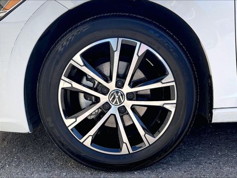 Certified 2023 Volkswagen Jetta Sport FWD image 8