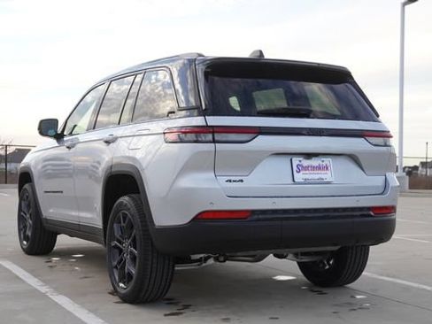 New 2025 Jeep Grand Cherokee Limited AWD/4WD image 7