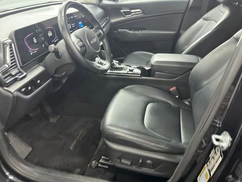 Used 2023 Kia Sportage EX image 9