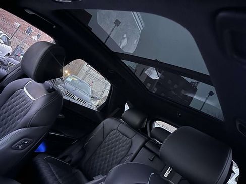 Used 2024 Genesis GV70 3.5T Sport w/ Sport Prestige Package image 17