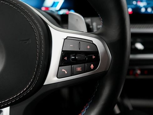 Used 2025 BMW X5 M60i image 16