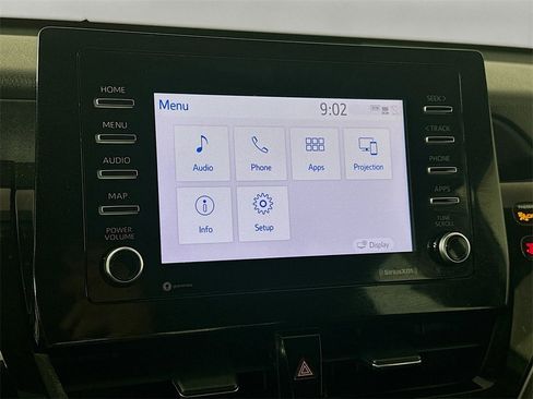 Used 2022 Toyota Camry SE image 19