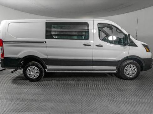 Used 2024 Ford Transit 250 Low Roof w/ Exterior Upgrade Package RWD image 9