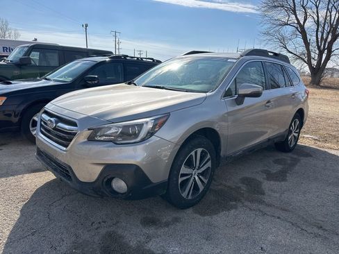Used 2019 Subaru Outback 2.5i Limited image 16