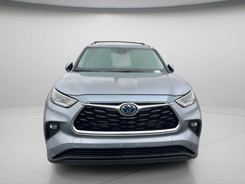 Used 2023 Toyota Highlander Limited image 11