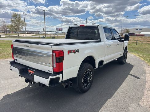 Used 2023 Ford F250 Platinum AWD/4WD image 5