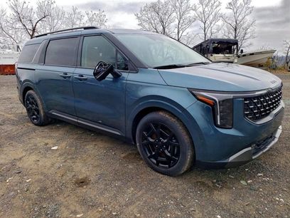 Used 2025 Kia Carnival SX w/ SX Dark Edition Package