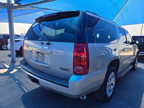Used 2014 GMC Yukon XL SLT w/ Texas Edition RWD image 4