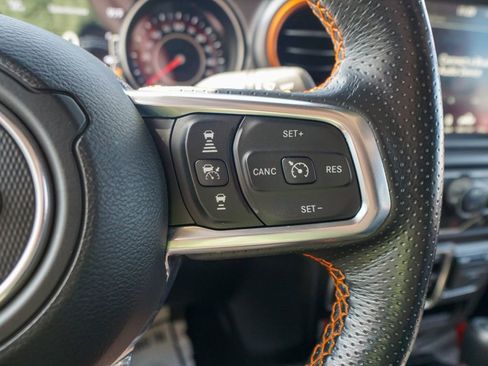 Used 2021 Jeep Gladiator Mojave image 22