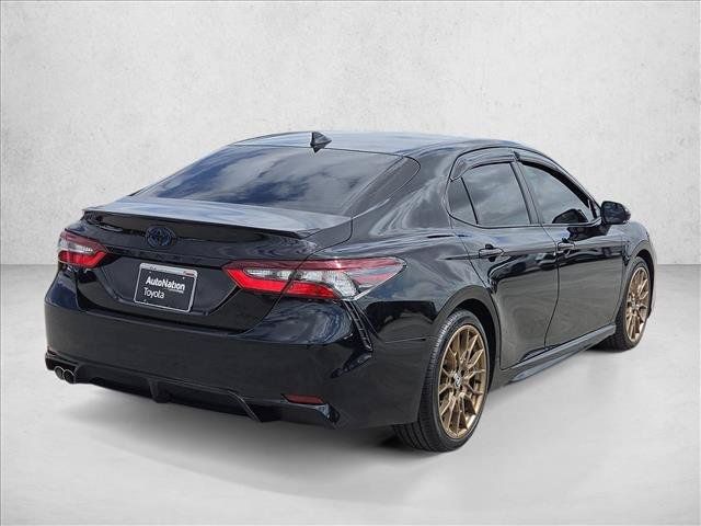 Used 2024 Toyota Camry SE FWD image 5