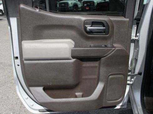 Used 2020 Chevrolet Silverado 1500 LT w/ Convenience Package image 25