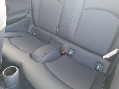 Used 2017 MINI Cooper 2-Door Hardtop image 13