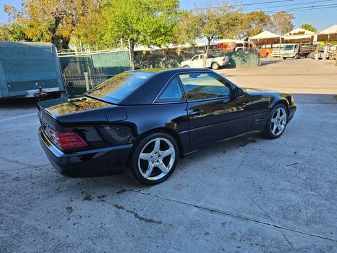 Used 2001 Mercedes-Benz SL 500 image 2