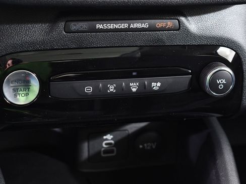 New 2026 Ford Escape SE w/ Class II Trailer Tow Package image 30