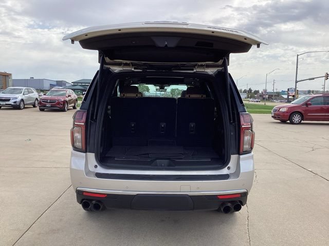 Used 2021 Chevrolet Tahoe Premier w/ Premium Package AWD/4WD image 6