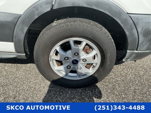 Used 2016 Ford Transit 250 130 Low Roof RWD image 9