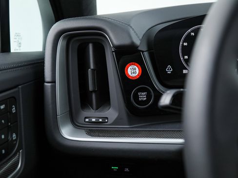 Used 2026 Porsche Cayenne GTS image 34