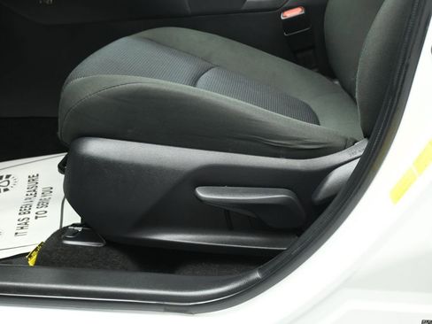 Used 2024 Toyota RAV4 LE image 10