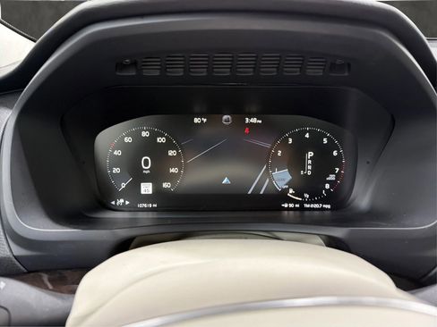 Used 2016 Volvo XC90 T6 Momentum w/ Momentum Plus Package image 42