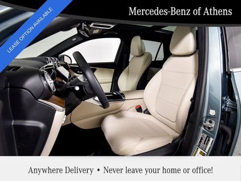 Certified 2025 Mercedes-Benz GLC 300 image 4