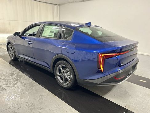 New 2026 Kia K4 FWD image 6