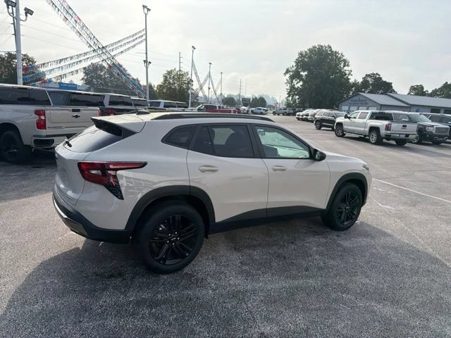 Used 2026 Chevrolet Trax ACTIV w/ Driver Confidence Package FWD image 11