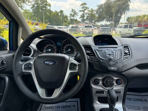 Used 2018 Ford Fiesta SE FWD image 16
