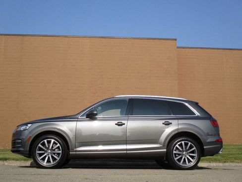 Used 2018 Audi Q7 3.0T Prestige w/ Prestige Package AWD/4WD image 57