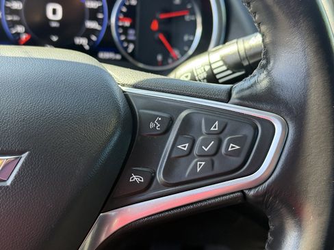 Used 2022 Chevrolet Malibu Premier FWD image 17