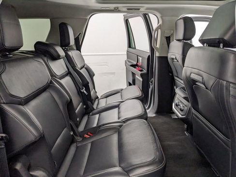 Certified 2025 Ford Expedition Max Platinum AWD/4WD image 26